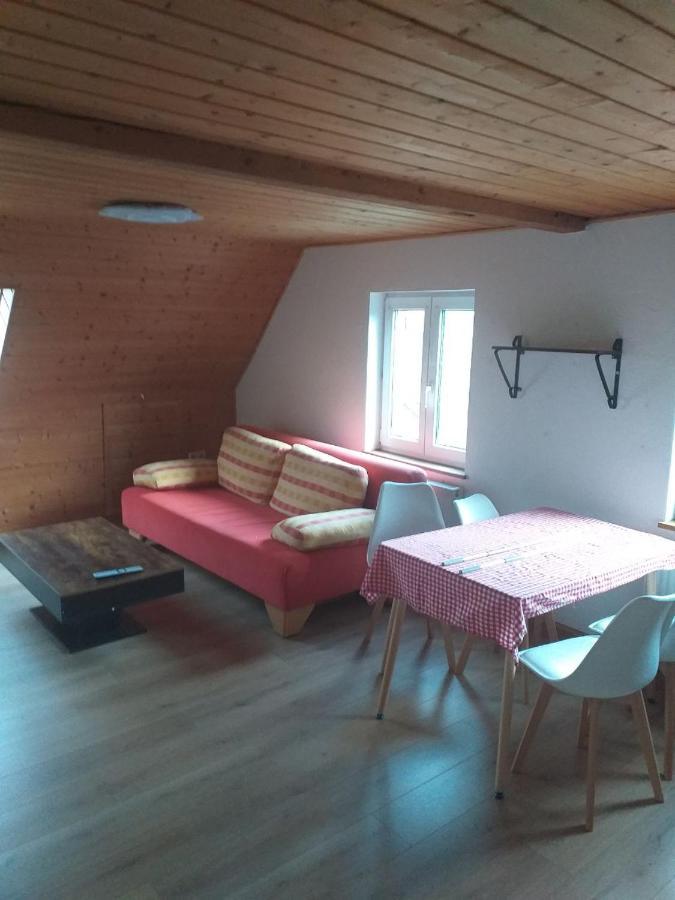 Ferienwohnungen Eibner Dettingen an der Erms エクステリア 写真